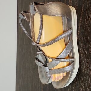Eileen Fisher 'SKIP' strappy platform sporty sandals, size 9.5